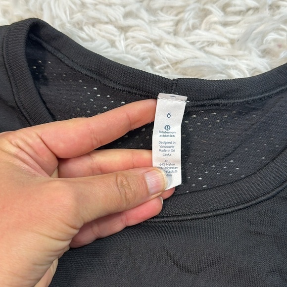 Lululemon Breeze By Long Sleeve Black / Black - Picture 2 of 4